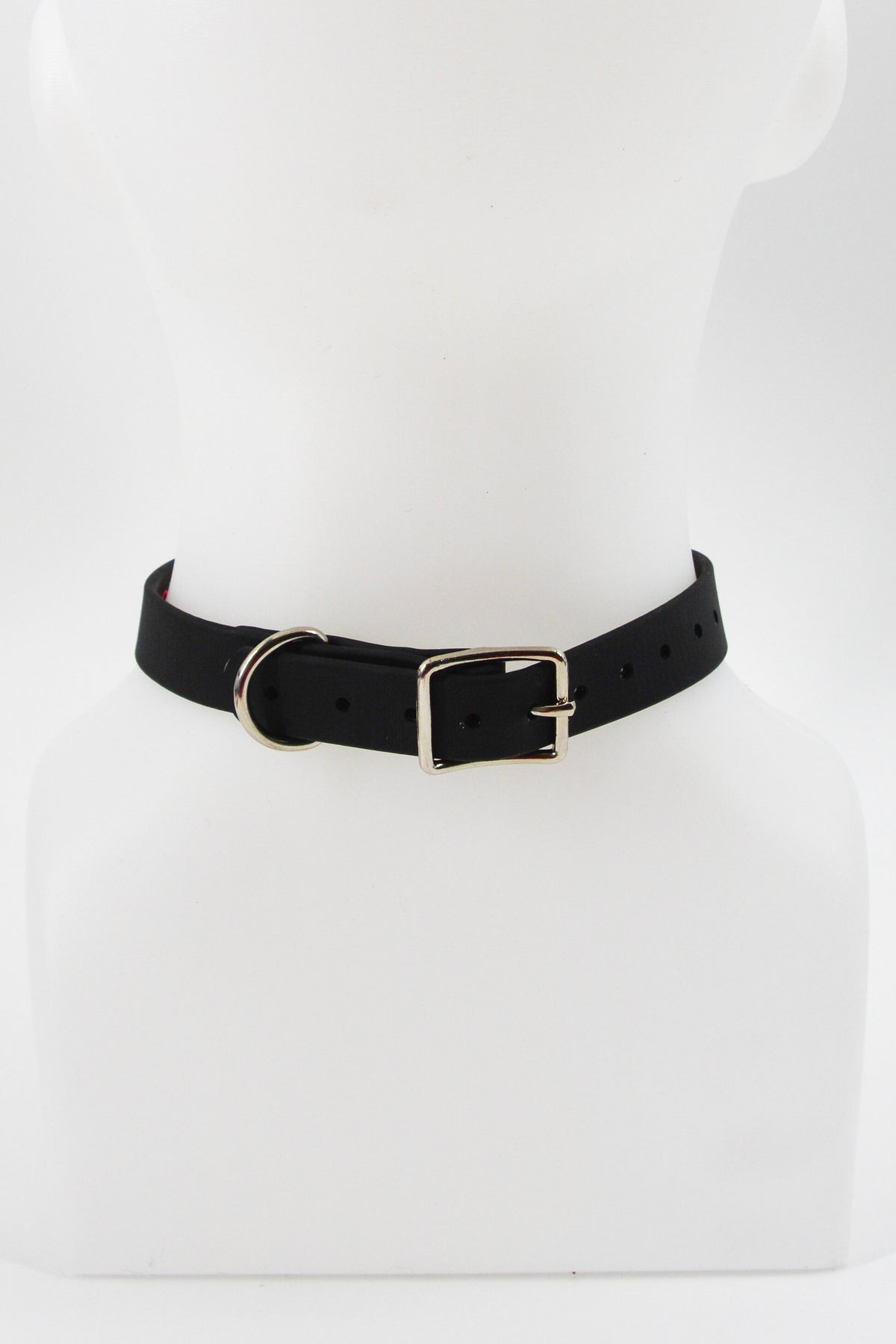 3/4 Inch Black Heart Collar