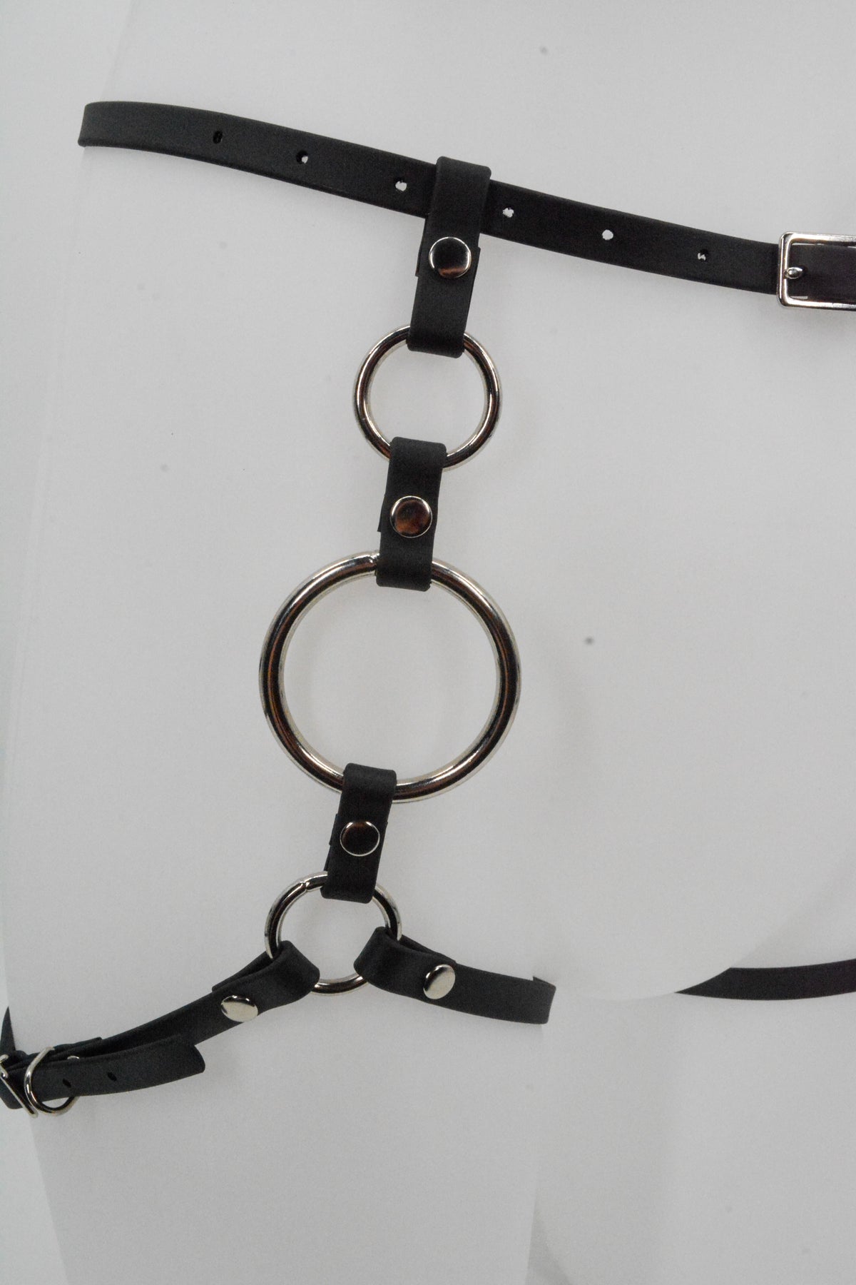 Circles Thigh Harness